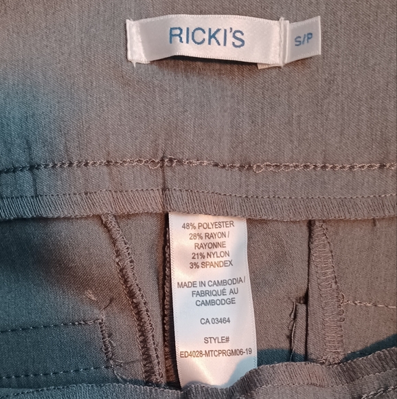 Gray pull-on microtwill capris - Picture 6 of 6